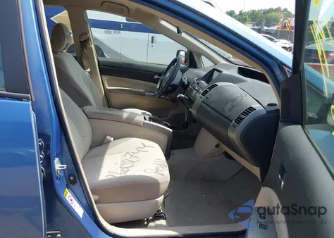 2004 Toyota Prius from USA, damaged, VIN JTDKB20U940076145